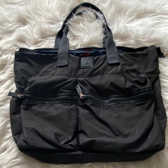 Tommy Hilfiger Black Bag - Picture 2 of 7